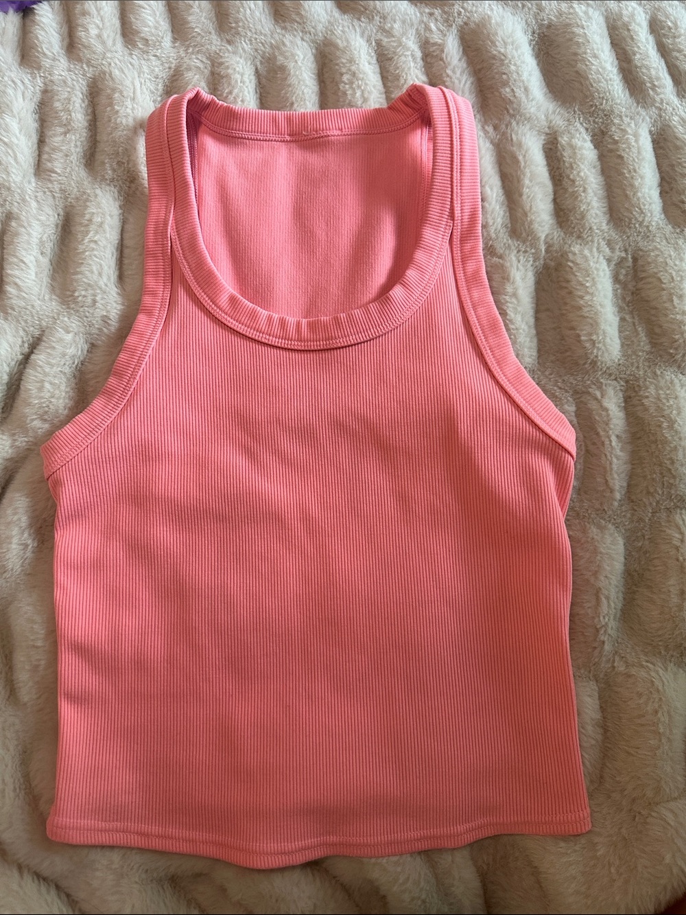 Alo Yoga Neon Bubblegum Pink Goddess Tank Womens size Small Sold Out - Picture 5 of 7